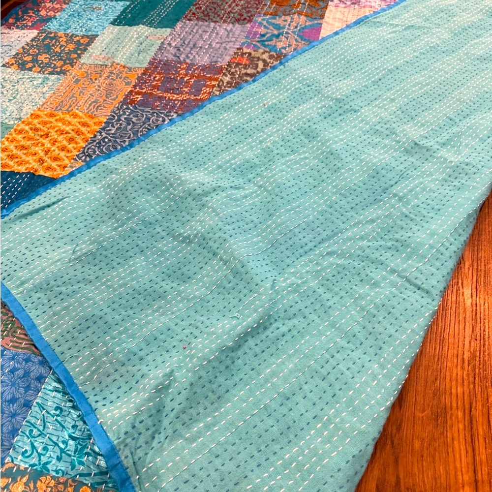 Patchwork Quilt in Blue and Green Tones - Picture 5 of 6